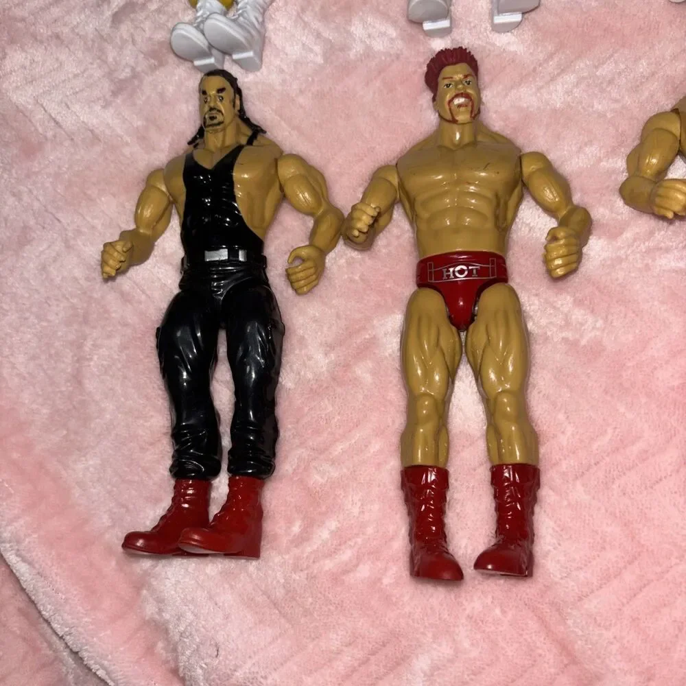 Unbranded wrestling action